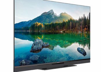 Im Mittelsegment präsentiert Metz blue den neuen MMUC8001. Er ist ab Mitte April verfügbar. © Metz blue