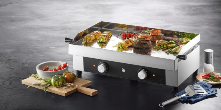 Der WMF Profi Plus Plancha erfüllt die höchsten Ansprüche für den Hobbygriller. © WMF