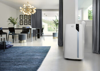 Monoblock-Geräte verfügen über den großen Vorteil, dass sie auch ohne Installationsaufwand sofort betriebsbereit sind. © De'Longhi