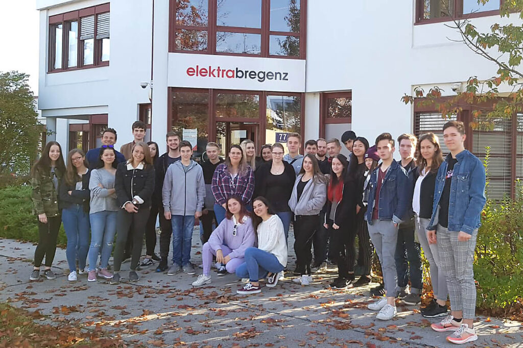 Lehrlinge und die Elektra Bregenz AG