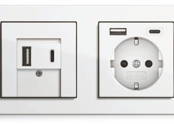 Gira Steckdose mit USB-Anschlüssen.