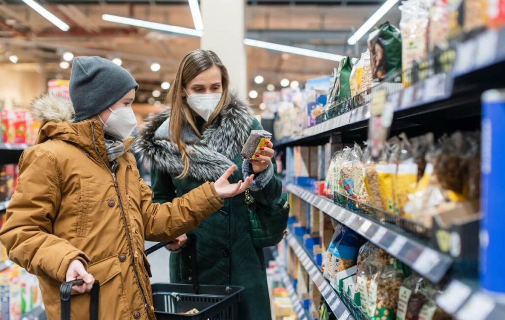 Supermarkt Einkauf mit Maske