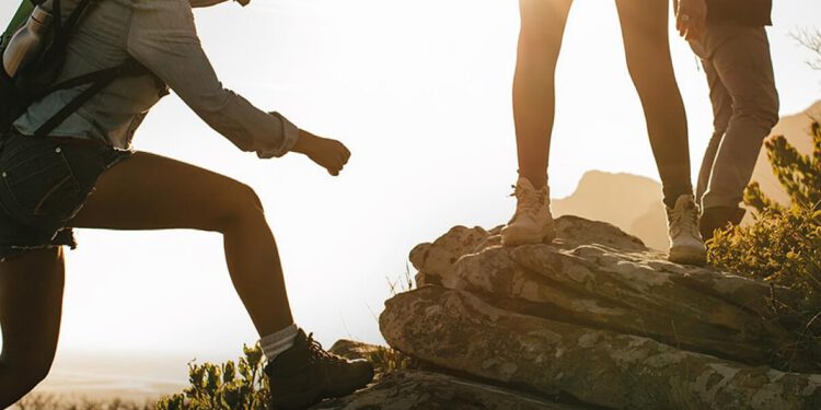 Neues CSR-Handbuch der SLV Lighting Group