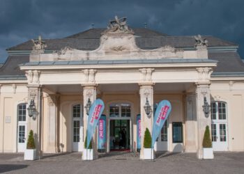 Kulissen im Schloss Laxenburg / Red Zac