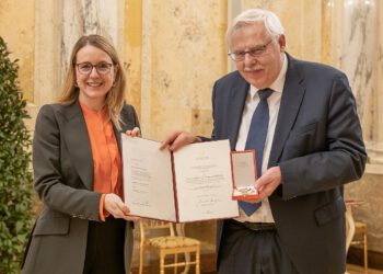 Ehrenzeichen für KR Ing. Wolfgang Krejcik