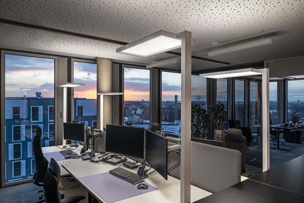 SLV gibt Tipps für optimales Licht in Büroräumen