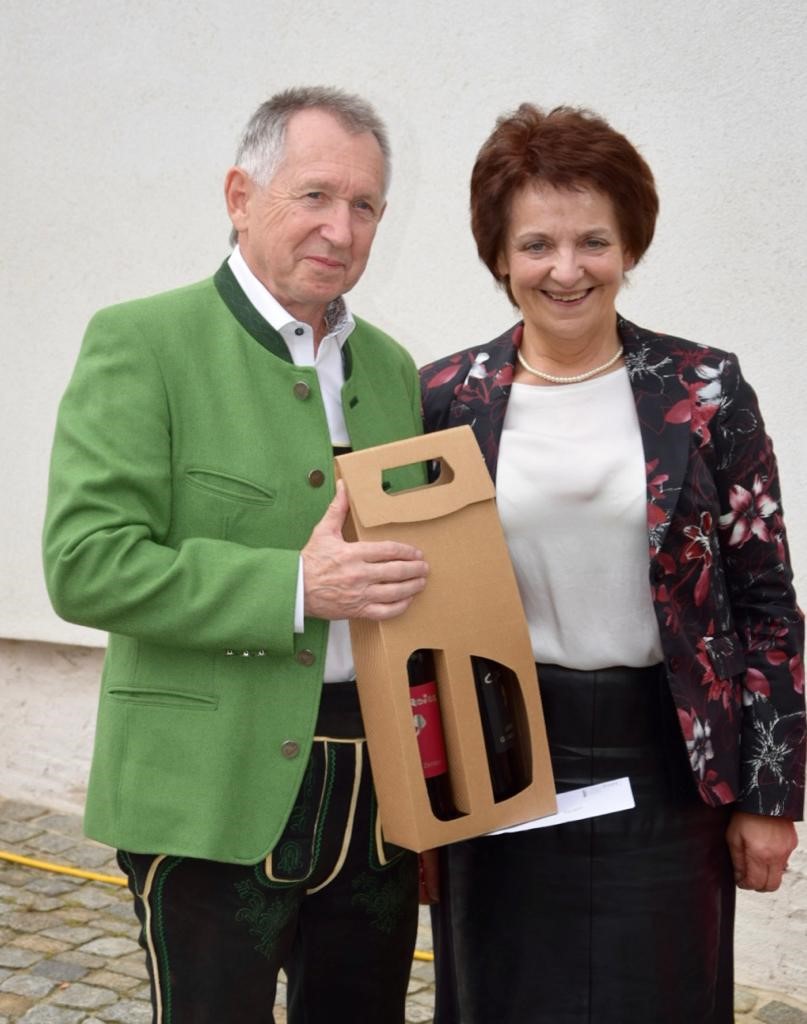 Herr Ernst Zierlinger Senior und Frau Buergermeister Ludmilla Etzenberger Zierlinger