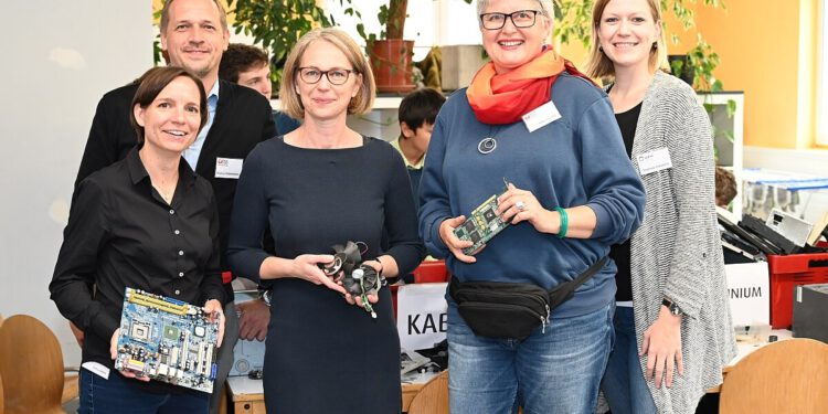 UFH und DRZ – gemeinsame Aktion anlässlich des „International E-Waste Day“