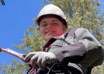 Girls! TECH UP: Role Model Award für 18-jährige Elektrotechnikerin