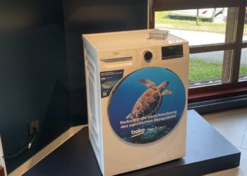 Beko präsentiert Waschmaschine mit integriertem Mikroplastikfilter