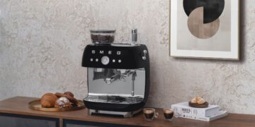 Smeg Siebträger- Espressomaschine EGF03