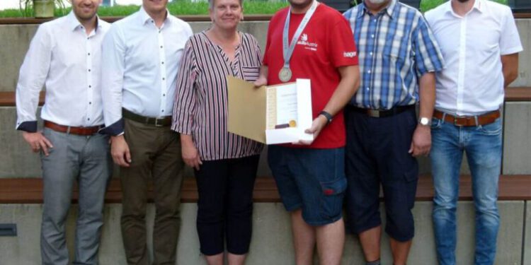 Vize-Europameister Steffek mit Eltern und den Gottwalds