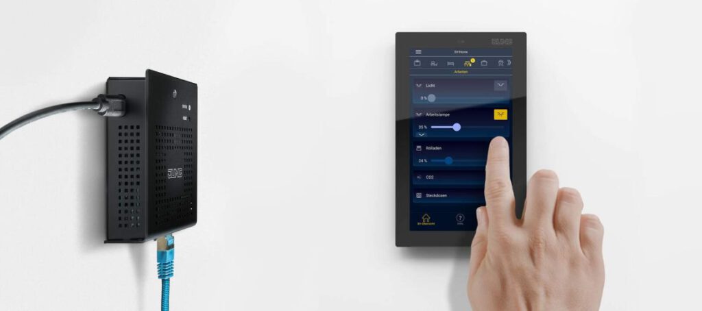 JUNG präsentiert Smart Visu Server für mehr Komfort im Smart-Home