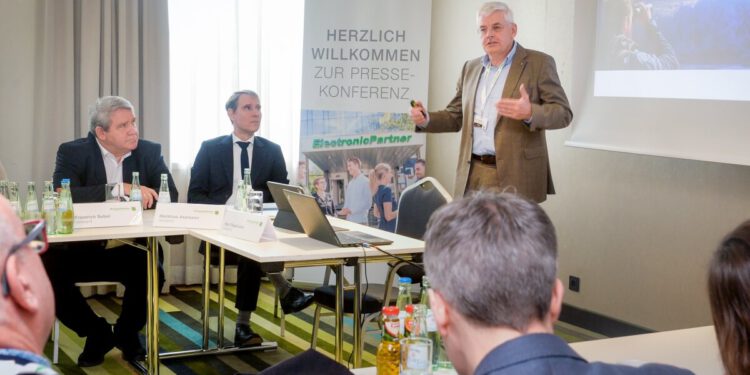 ElectronicPartner PK Karl Trautmann