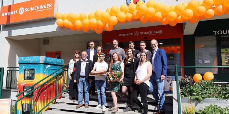 Expert Schachinger eröffnet neue Filiale in Feldkirchen