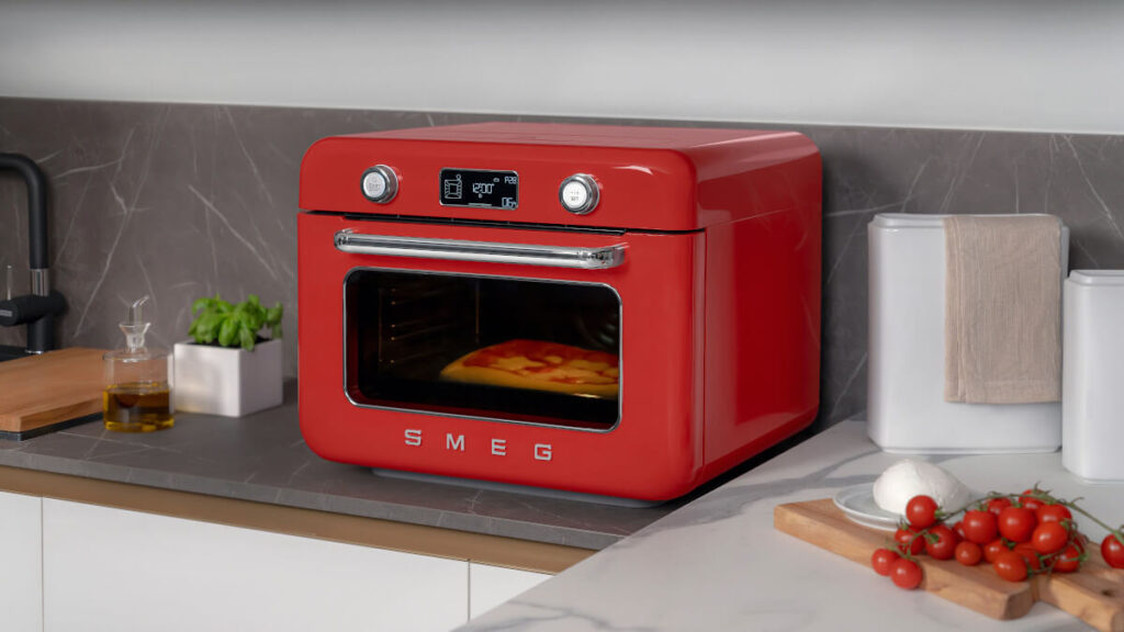 smeg Dampfbackofen rot seitlich Pizza backend