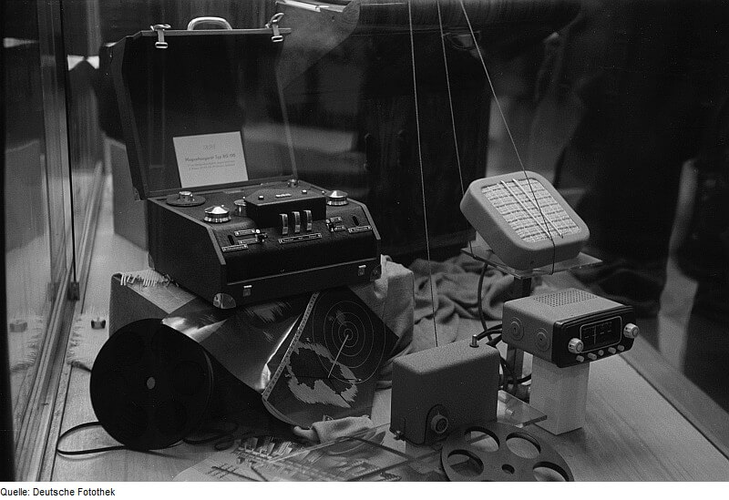 Magnettonband und Autoradio in Leipzig 1951