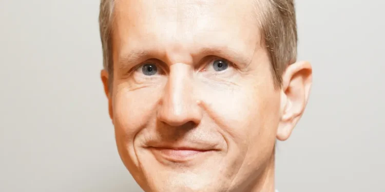 Martin Neidhart komplettiert Liebherr-Vertriebsteam