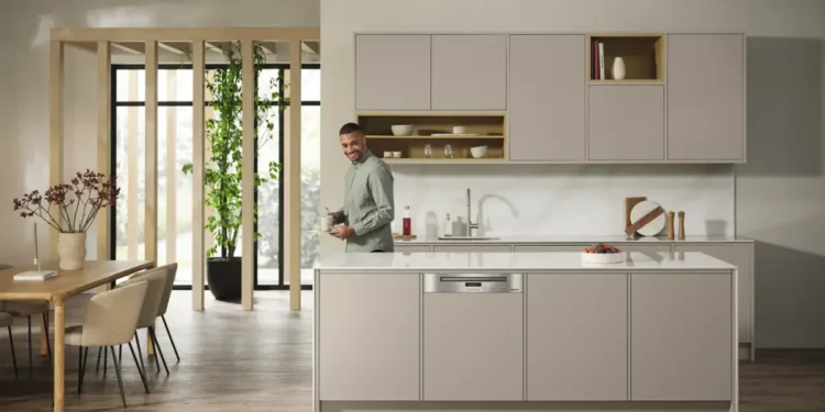 Testsieger in der Geschirrspüler-Kategorie mit extragroßem Spülraum: Der G 7205 SCi XXL von Miele.