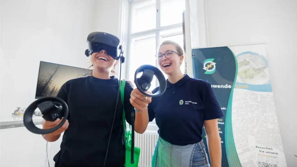 Girls Tech Up Wien 2023 VR-Brille bei Energiewende Linz