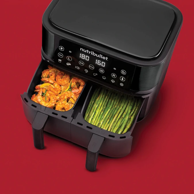 nutribullet Twin Drawer Air Fryer mit Essen beladen