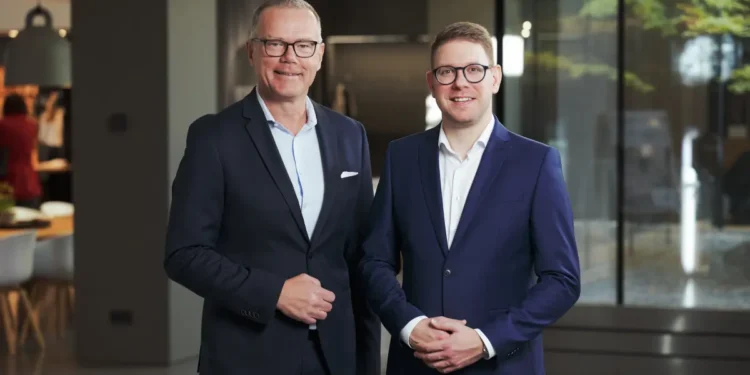 Peter Pollak (li.), designierter Geschäftsleiter Siemens Hausgeräte und Consumer Products und Stefan Stipsits, Vertriebsleiter Consumer Products. © G. Mayr-Rohrmoser