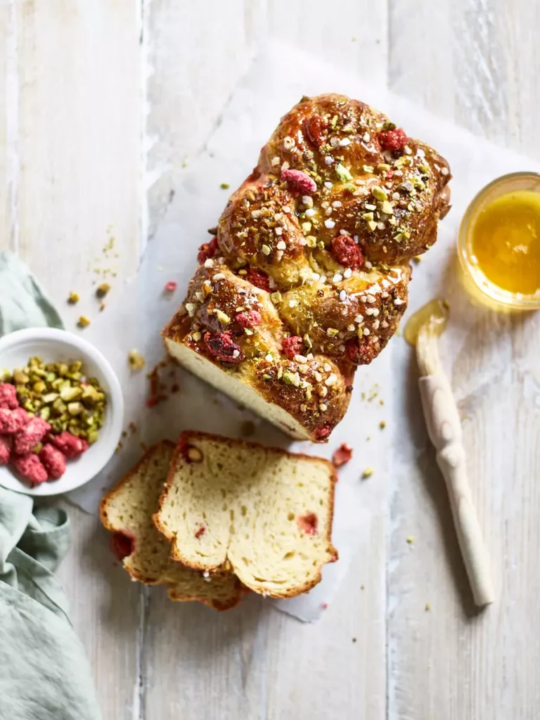 Kenwood Brioche mit Rosa Zuckermandeln
