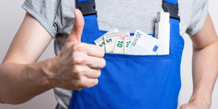 Wie können Mitarbeiter steuerfrei am Unternehmensergebnis beteiligt werden? 