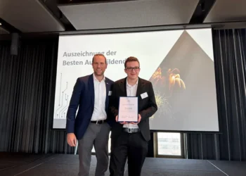 Gebrüder Limmert Lehrling Laurin Christl ausgezeichnet. Thomas Canek