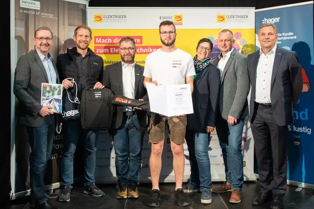 OÖ. Landeslehrlingswettbewerb Elektro- und Gebäudetechnik - Auszeichnungen