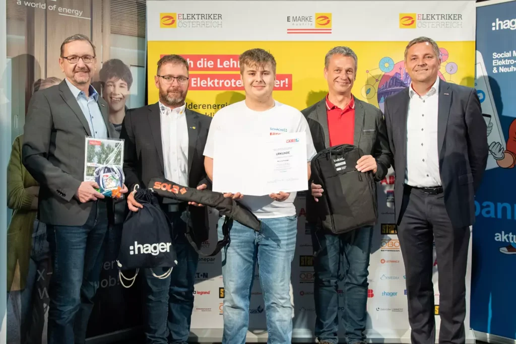 OÖ. Landeslehrlingswettbewerb Elektro- und Gebäudetechnik - Auszeichnungen