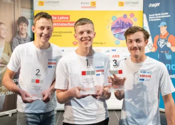 Der erfolgreiche Elektro-Nachwuchs (v.li.): Xaver Maislinger, Filip Fischerlehner und Florian Gerl. © Fotografie Rudolf LARESSER