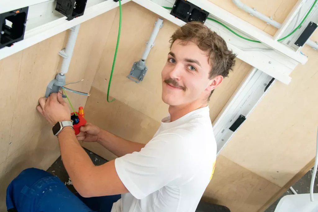 OÖ. Landeslehrlingswettbewerb Elektro- und Gebäudetechnik - Impressionen