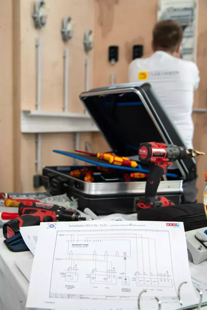 OÖ. Landeslehrlingswettbewerb Elektro- und Gebäudetechnik - Impressionen