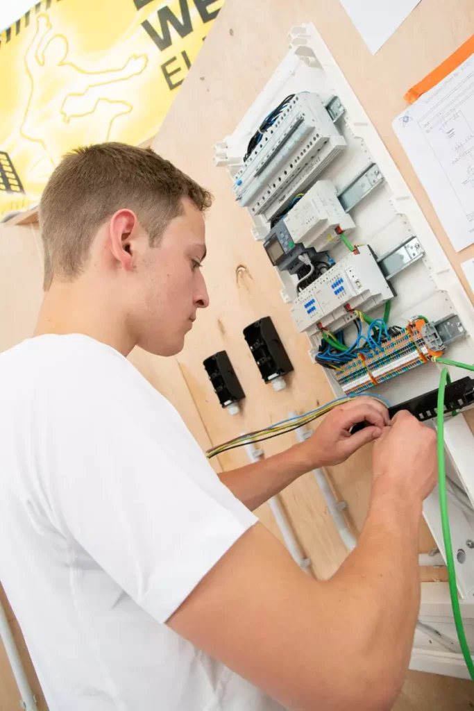 LandeslehrlingOOE2025 Galerie 5 elektro