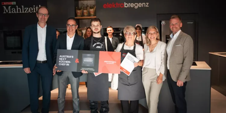 Alfred Kapfer (Expert/Jury) Evren Aksoy (elektrabregenz/Jury), Moritz Maximilian Vogel, Waltraud Aigner, Julia Steiner (SPAR Mahlzeit!/Jury), Michael Hofer (EP:/Jury). © 1000things, Michelle Doninger