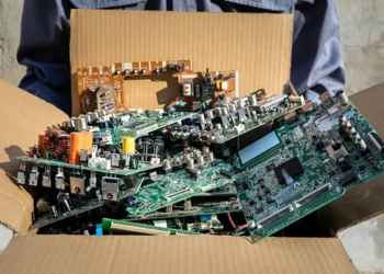 Altes Pommes-Öl wäscht Silber aus 