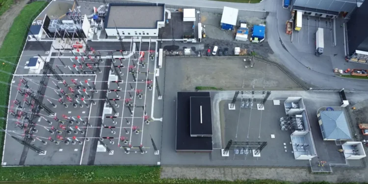 Die zusätzliche Anbindung an das österreichweite APG-Netz sichert die Stromversorgung und verbessert die Nutzung von Strom aus Kleinwasserkraft und Fotovoltaik. © APG / Andreas Brugger