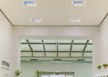 NatureConnect: Tageslicht fürs Foyer der Styria Media Group