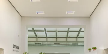 NatureConnect: Tageslicht fürs Foyer der Styria Media Group