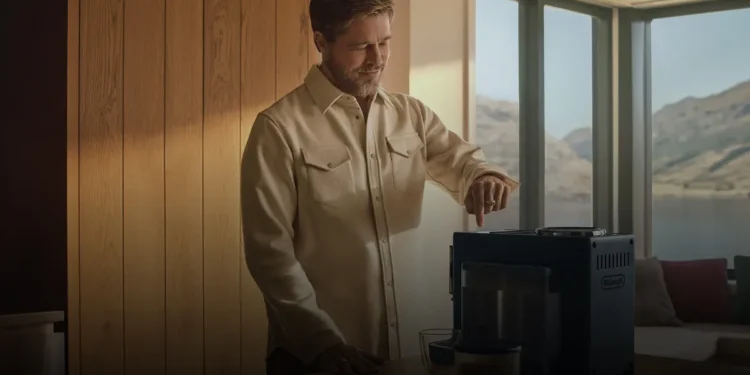 Brad Pitt übt für De'Longhi Italienisch