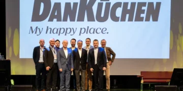 (V. l. n. r.): Hannes Moravia (Beko), Markus Schmickl (Beko), Andreas Gruber (Beko), Johann Pichler (DanKüchen), Eldin Serdarevic (DanKüchen), Evren Aksoy (Beko), Philip Moraw (Beko), Ewald Marschallinger (DanKüchen) und Harald Kasperowski (Beko). © andup social media GmbH