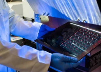 Solarzellen: Aus Kunstlicht wird Strom