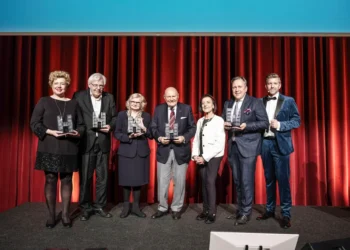 Tradition verpflichtet: Krejcik mit Handelshermes 2025 ausgezeichnet