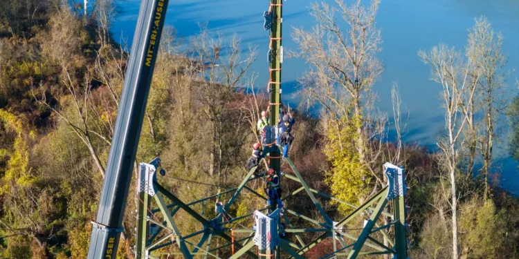 Maststockung Deutschlandleitung in St. Peter am Hart (Österreich)