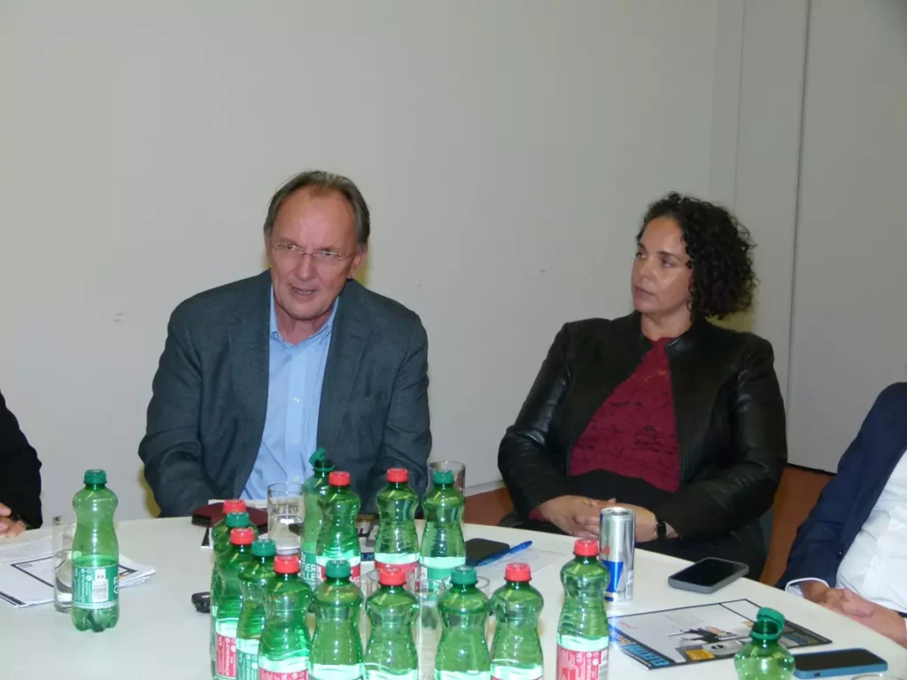 Round Table Gespräch