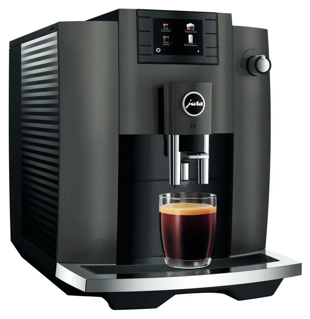 Der Konsument und Stiftung Warentest Testsieger 2025/2026, die E6 von Jura, ist in den Farben Piano Black, Platin und Dark Inox erhältlich. © Jura