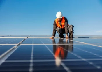 Die Greenotec Power Solutions GmbH und die Greenotec Mounting Solutions GmbH mussten kurz vorm Jahreswechsel Insolvenz anmelden.