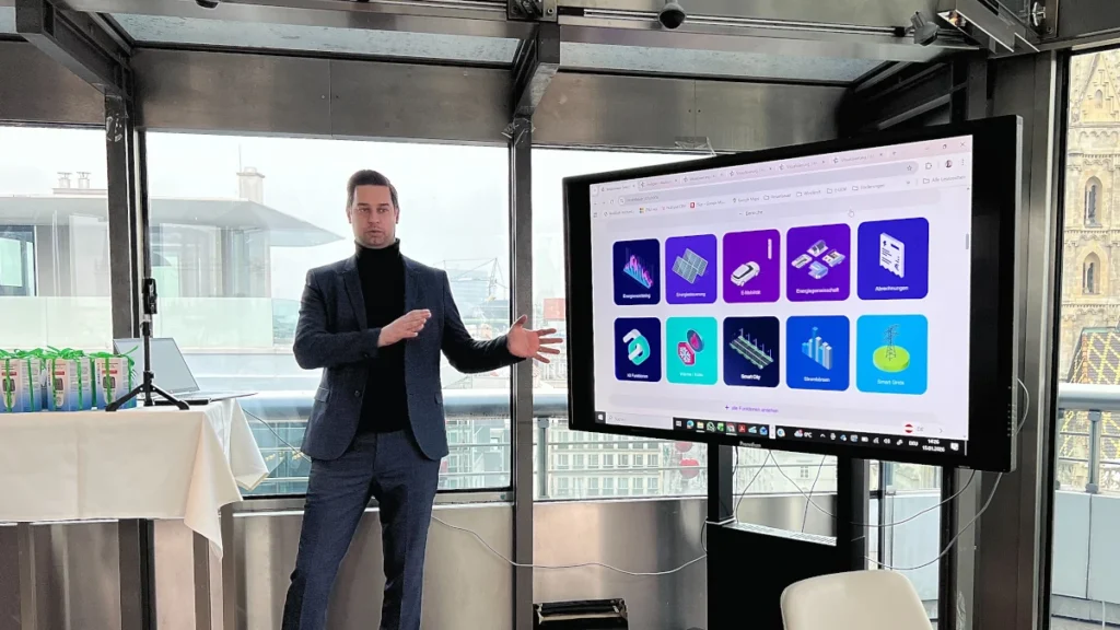 Stefan Reisenbauer präsentiert energyOS