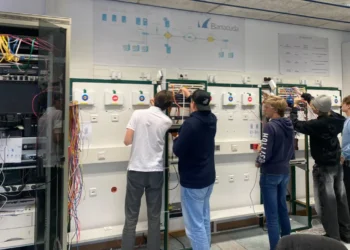 Die Ausbildung an der FRITZ!Box und Patchfeldern. © CCA - Competence Centre HTL Anichstraße